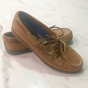Sperry boat shoe